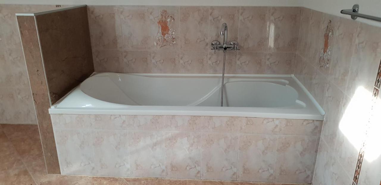 Apartmani Citrus Novigrad Filipac ภายนอก รูปภาพ