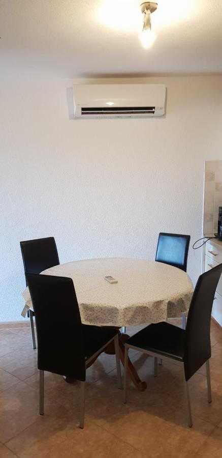 Apartmani Citrus Novigrad Filipac ภายนอก รูปภาพ