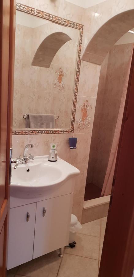 Apartmani Citrus Novigrad Filipac ภายนอก รูปภาพ